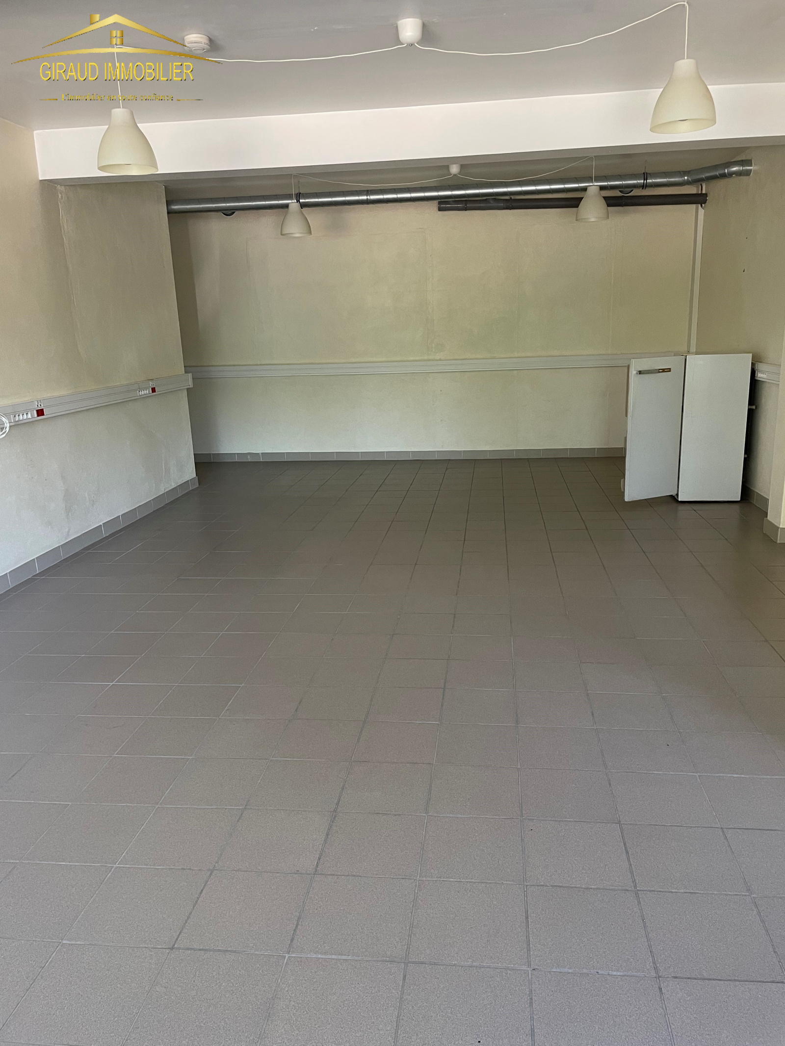 Image_3, Bureaux, Saint-Denis-de-Cabanne, ref :743B1
