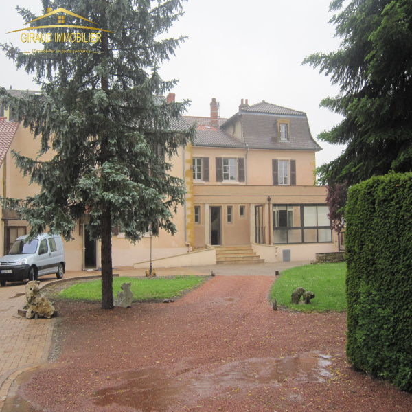 Offres de location Maison Charlieu 42190