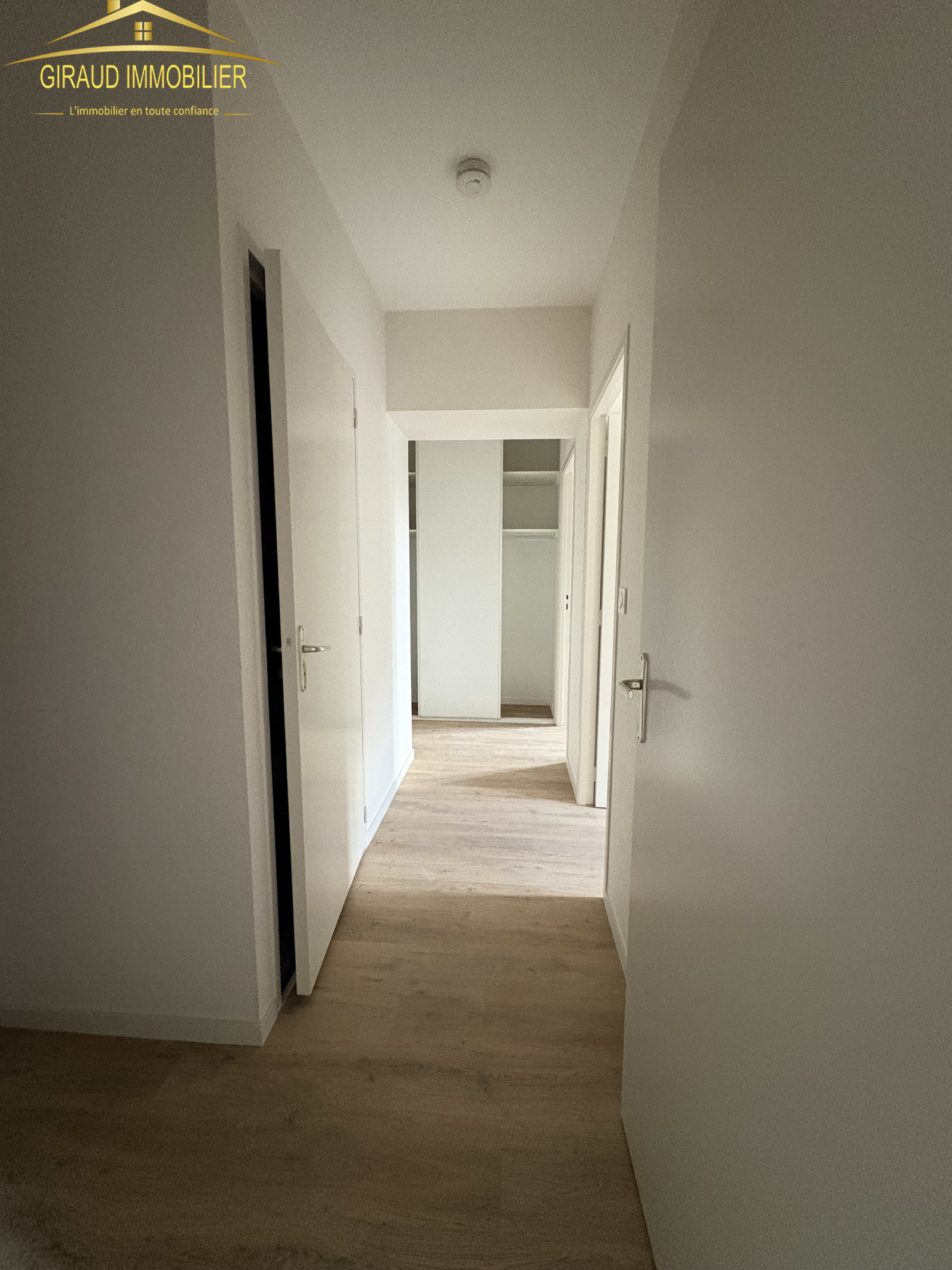 Image_9, Appartement, Charlieu, ref :185-2G1