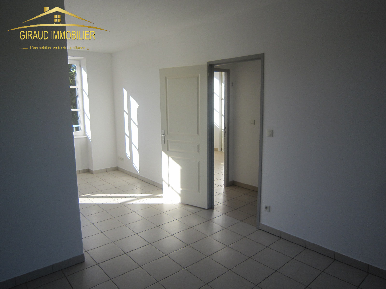 Image_, Appartement, Charlieu, ref :350T3