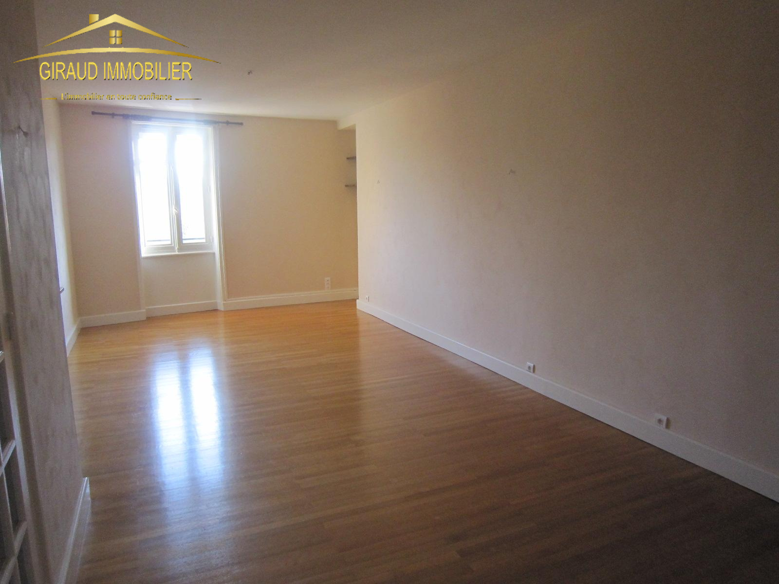Image_, Appartement, Charlieu, ref :205