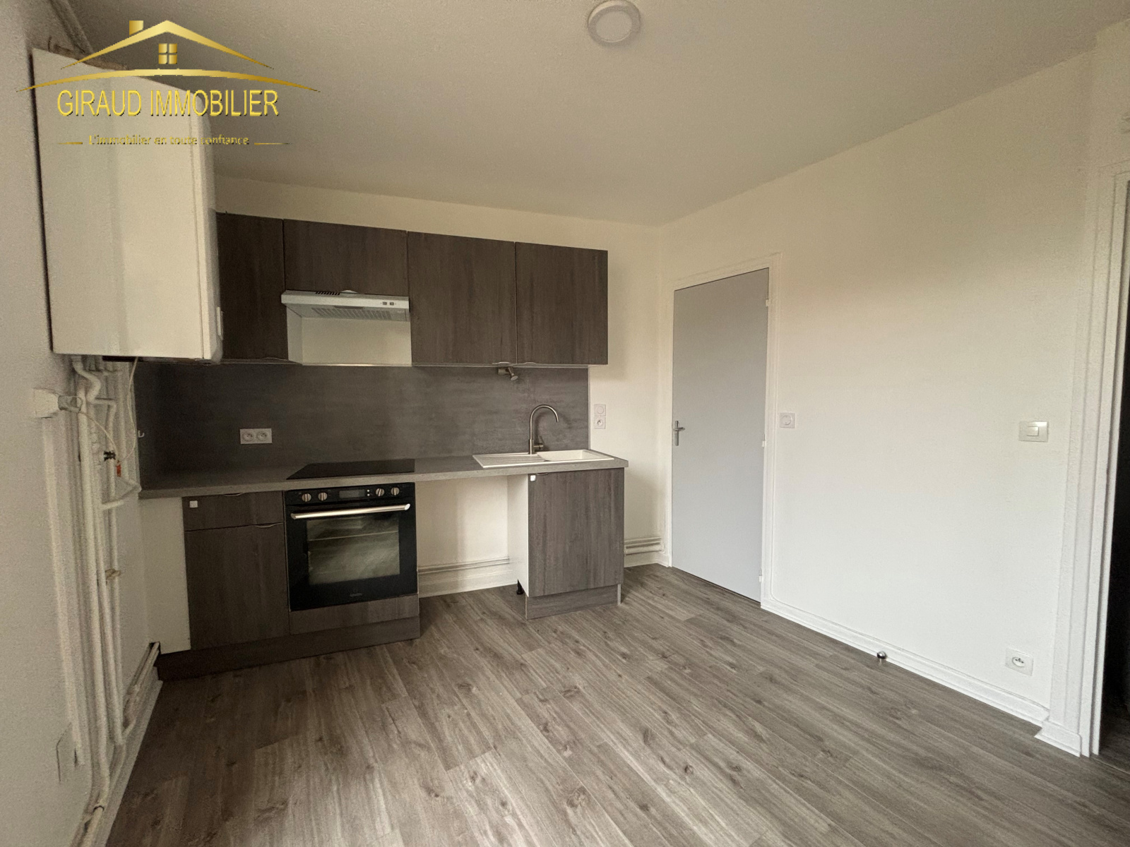 Image_2, Immeuble, Charlieu, ref :2919