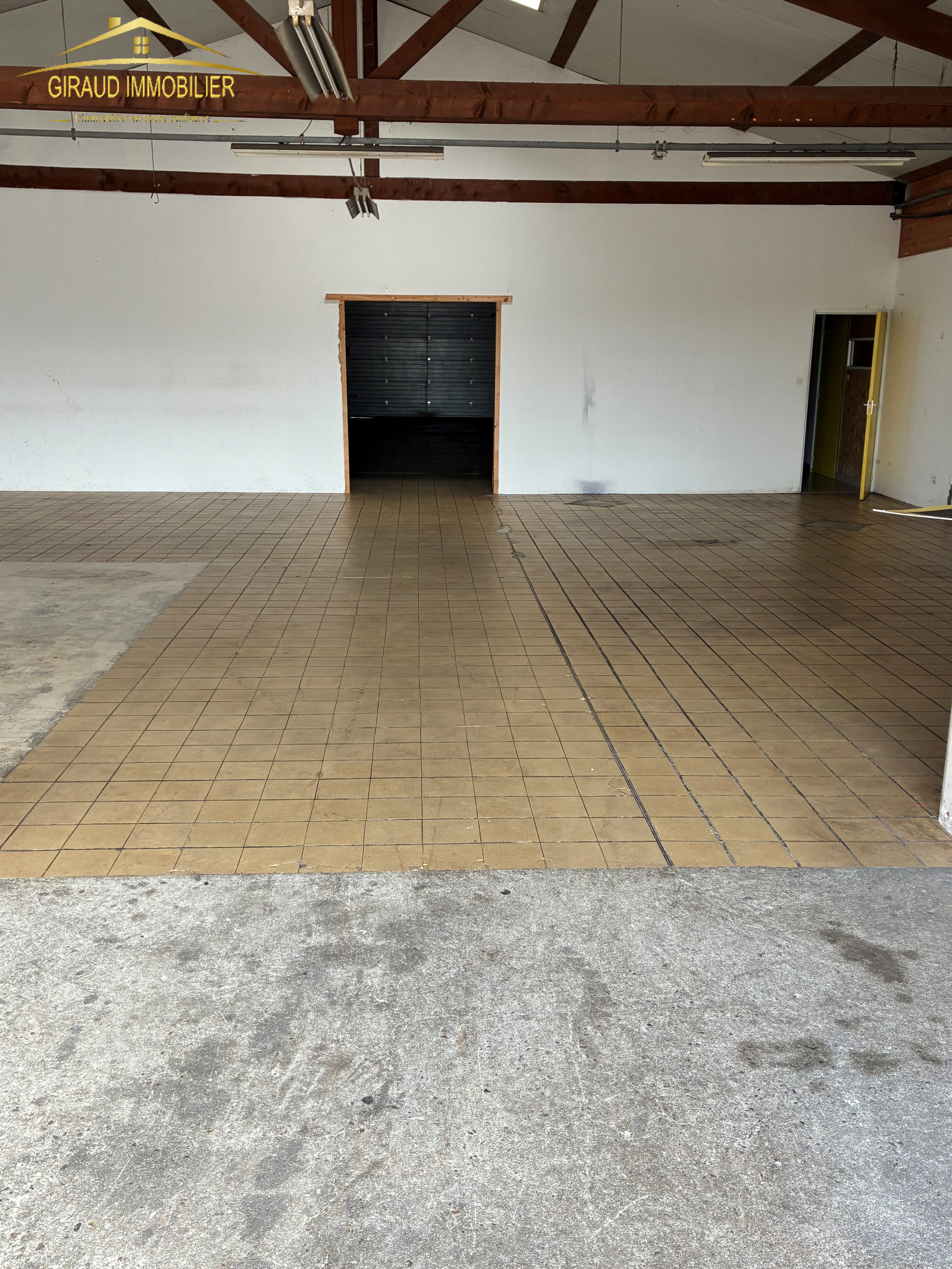 Image_6, Local d'activité, Charlieu, ref :824