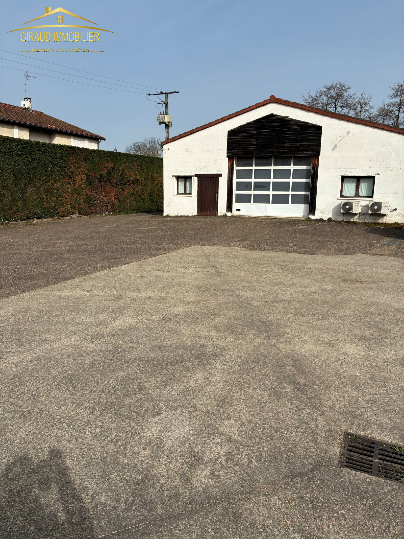 Image_1, Local d'activité, Charlieu, ref :824