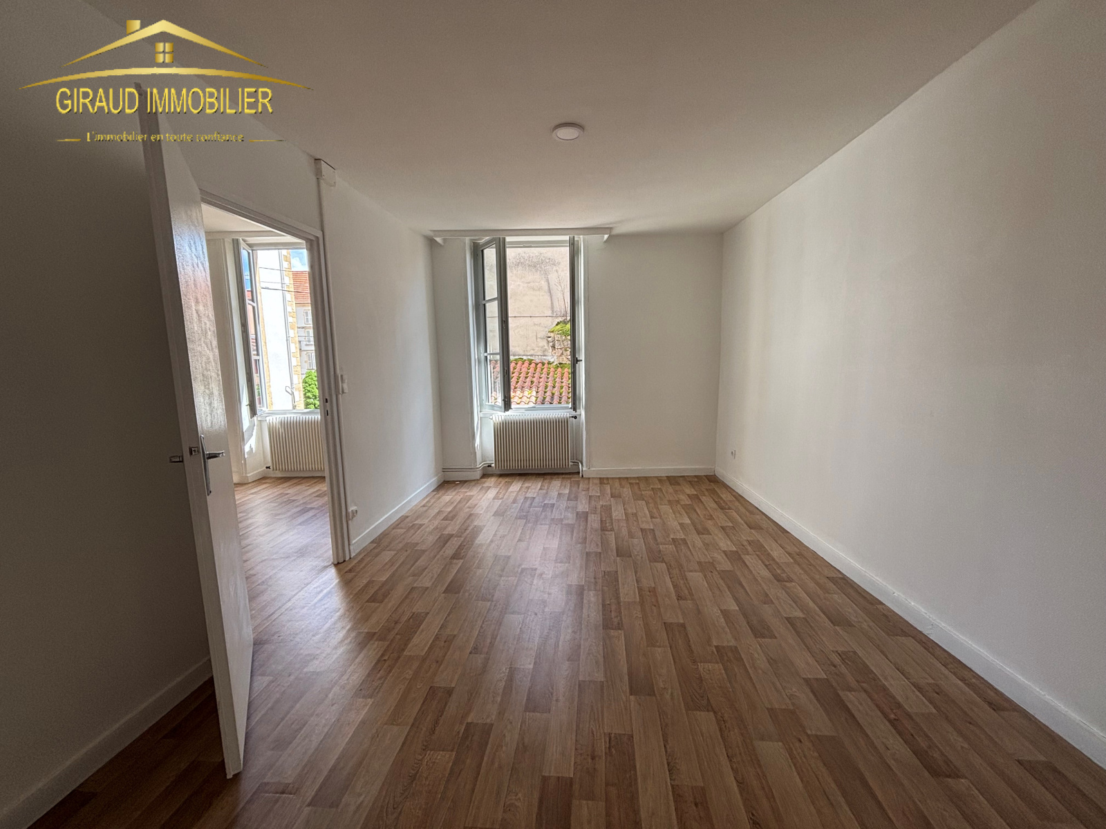 Image_6, Appartement, Charlieu, ref :529A