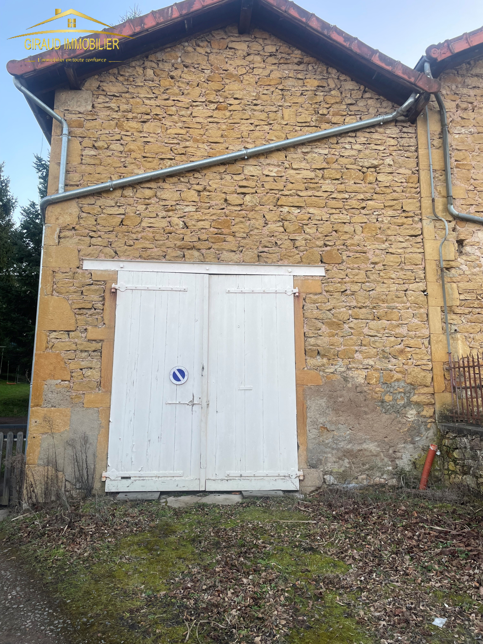 Image_, Garage, Saint-Denis-de-Cabanne, ref :386