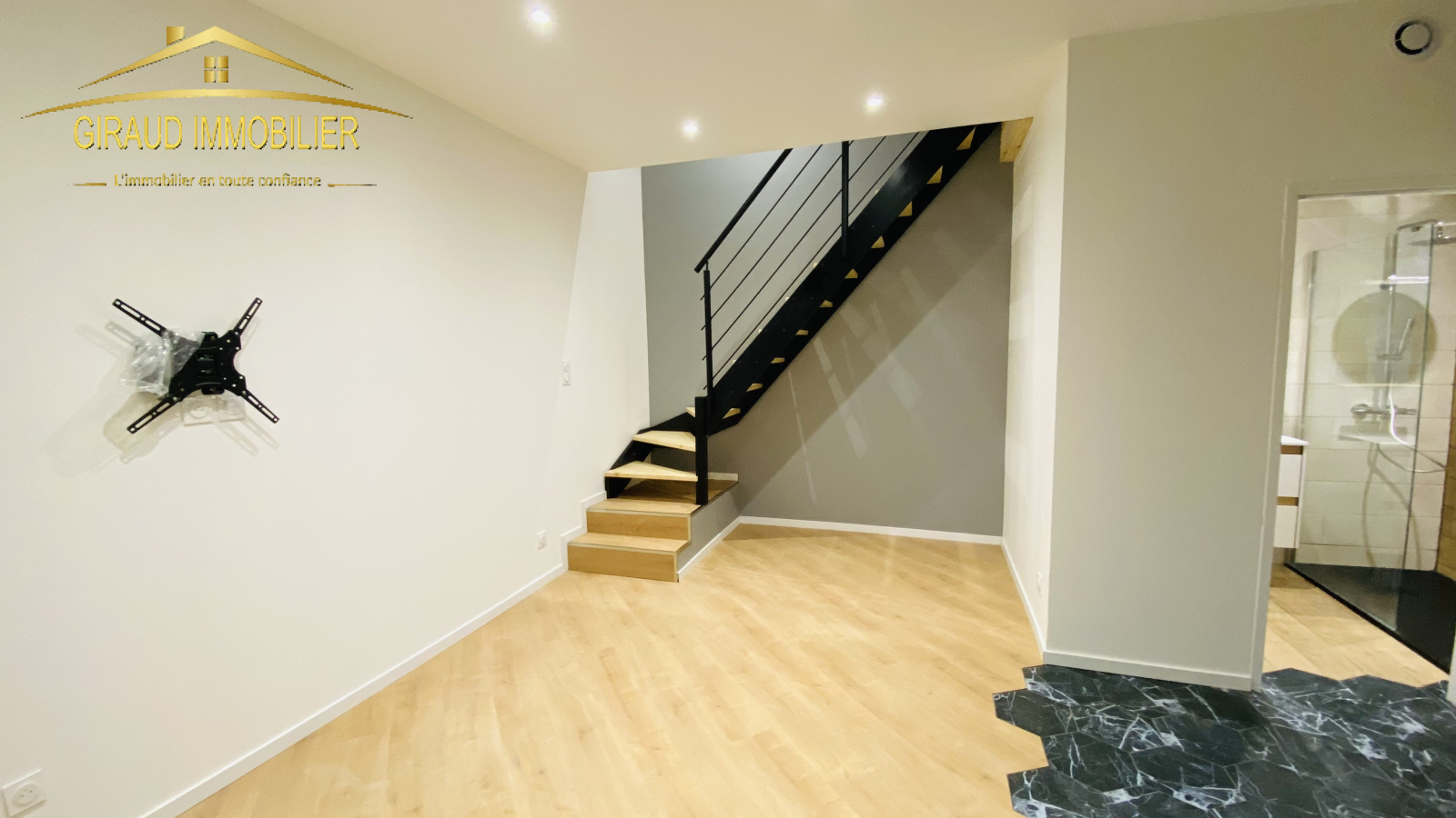 Image_2, Appartement, Charlieu, ref :865