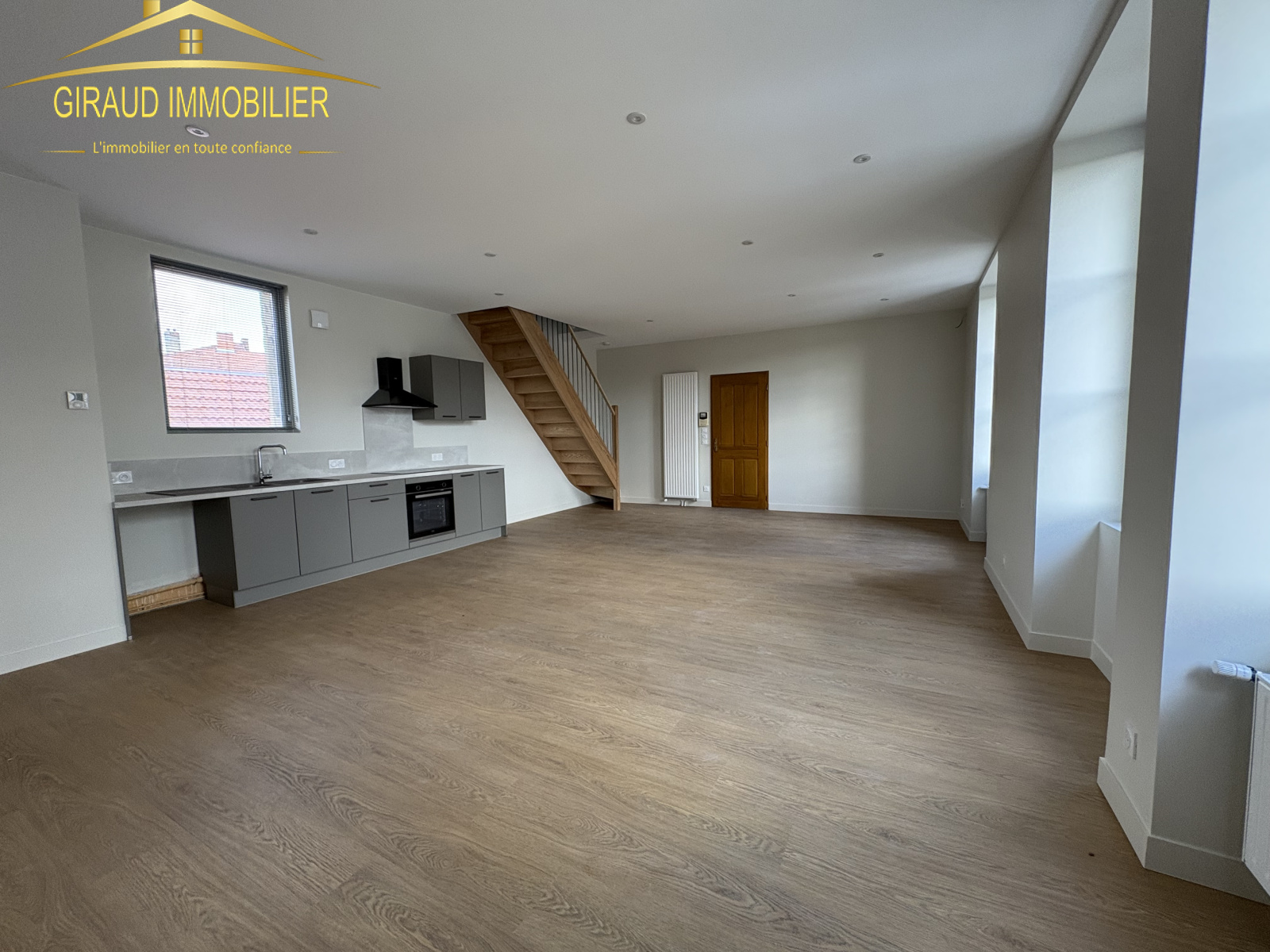 Image_1, Appartement, Charlieu, ref :474