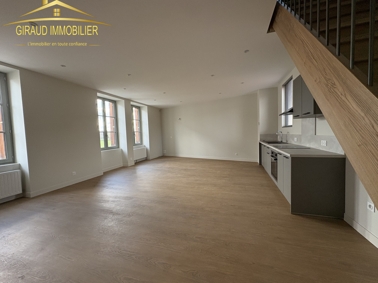 Image_8, Appartement, Charlieu, ref :474