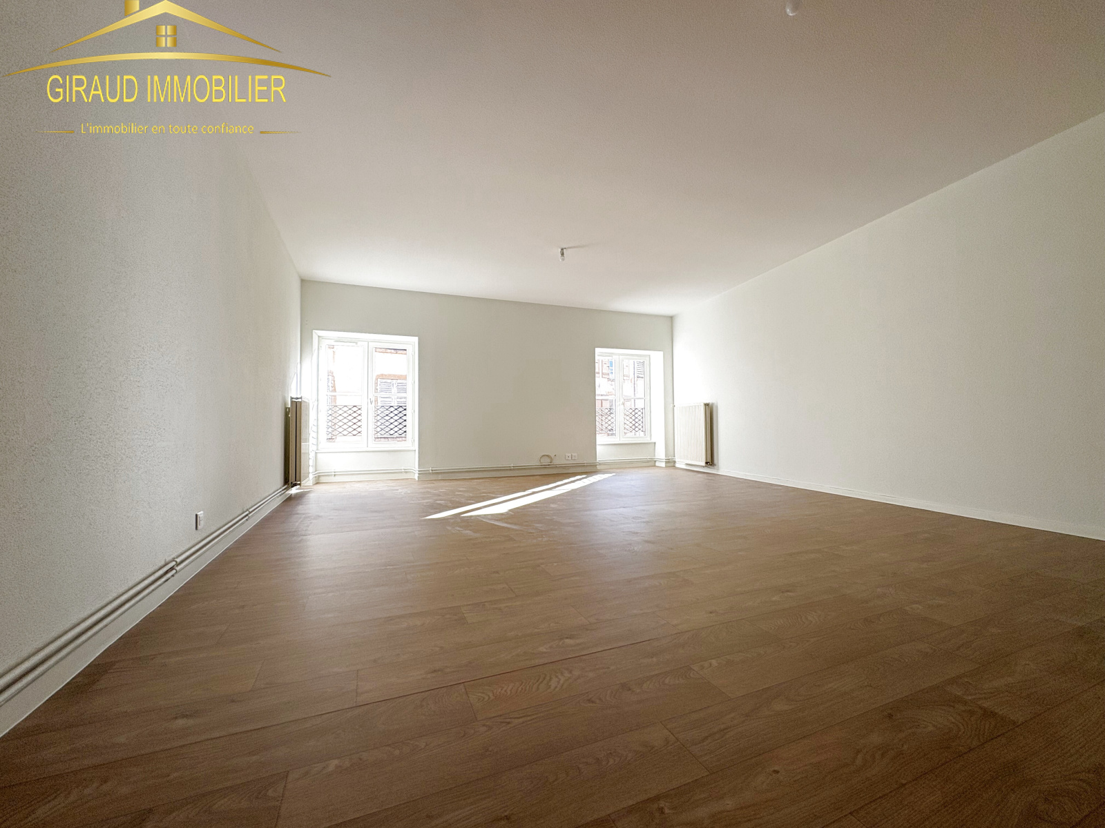 Image_1, Appartement, Charlieu, ref :577-2G0