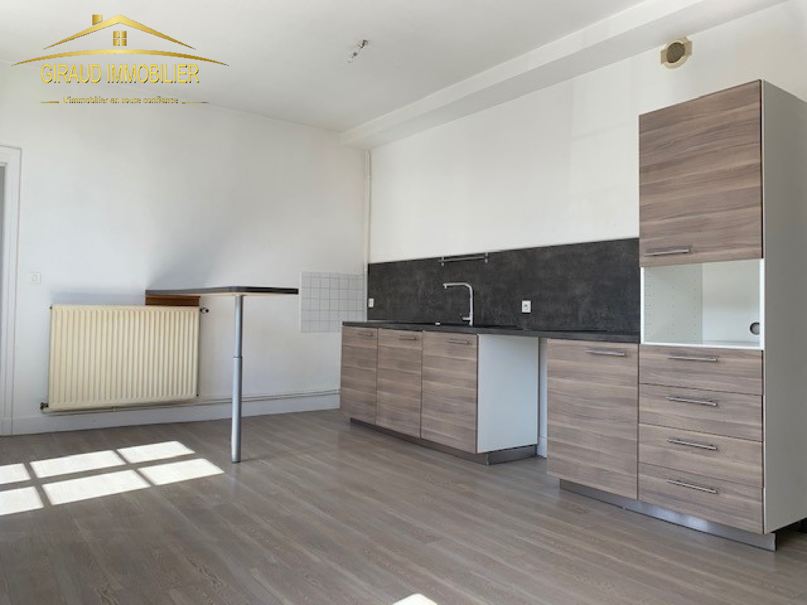 Image_, Appartement, Charlieu, ref :2677