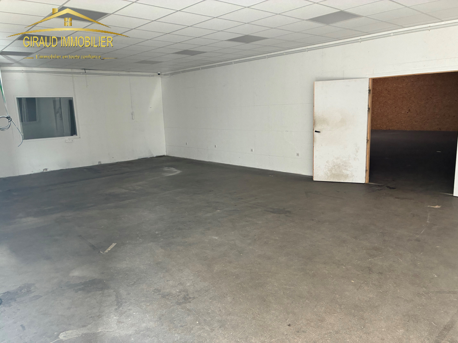 Image_4, Local d'activité, Charlieu, ref :907