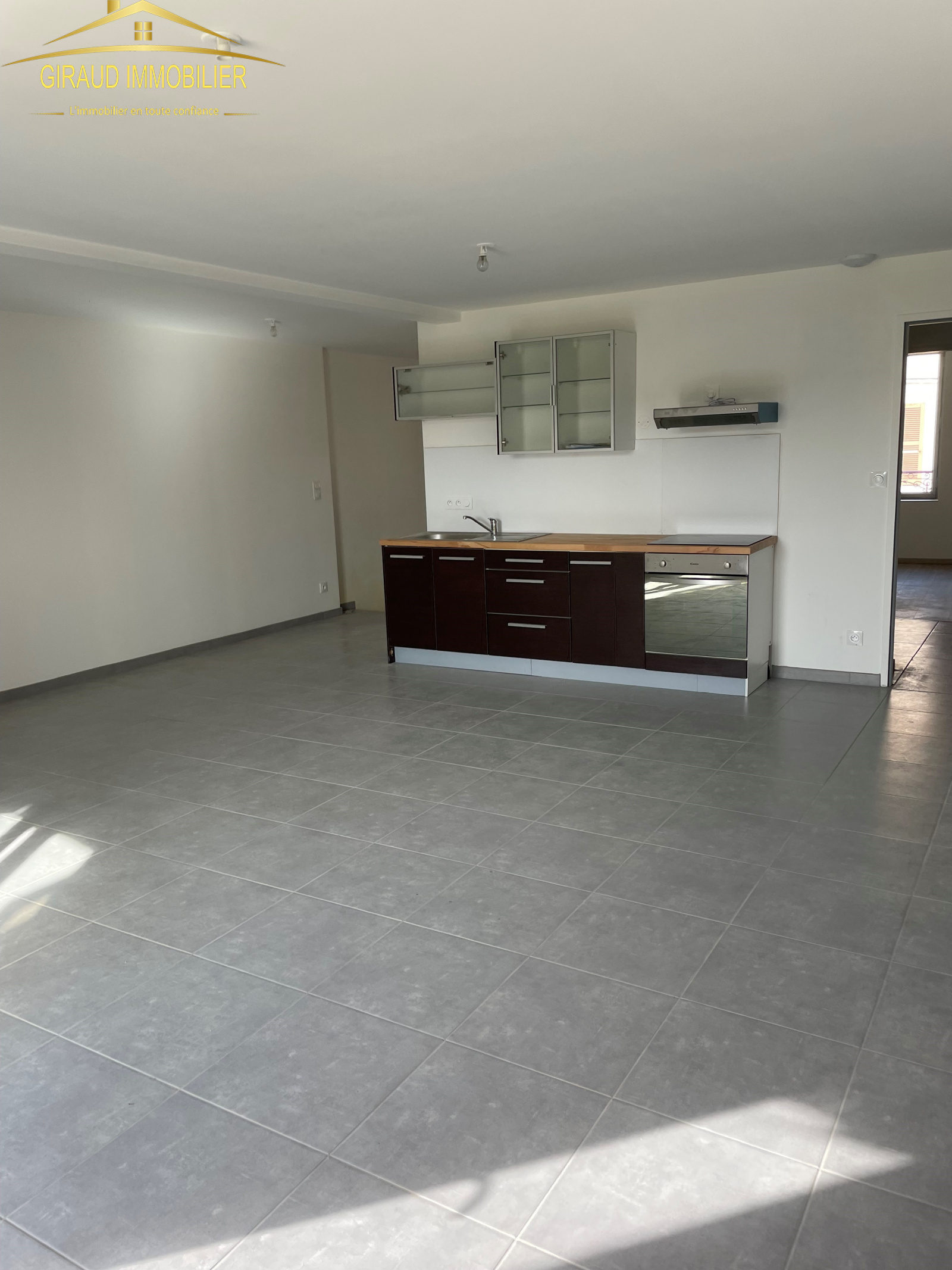 Image_1, Appartement, Charlieu, ref :789T2