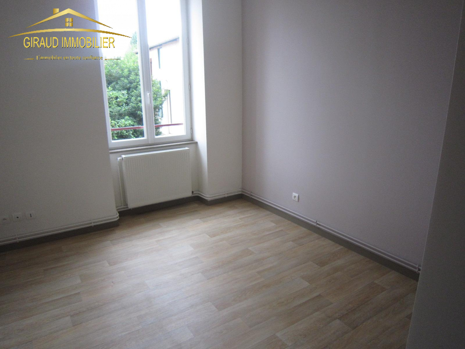 Image_, Appartement, Charlieu, ref :371T4