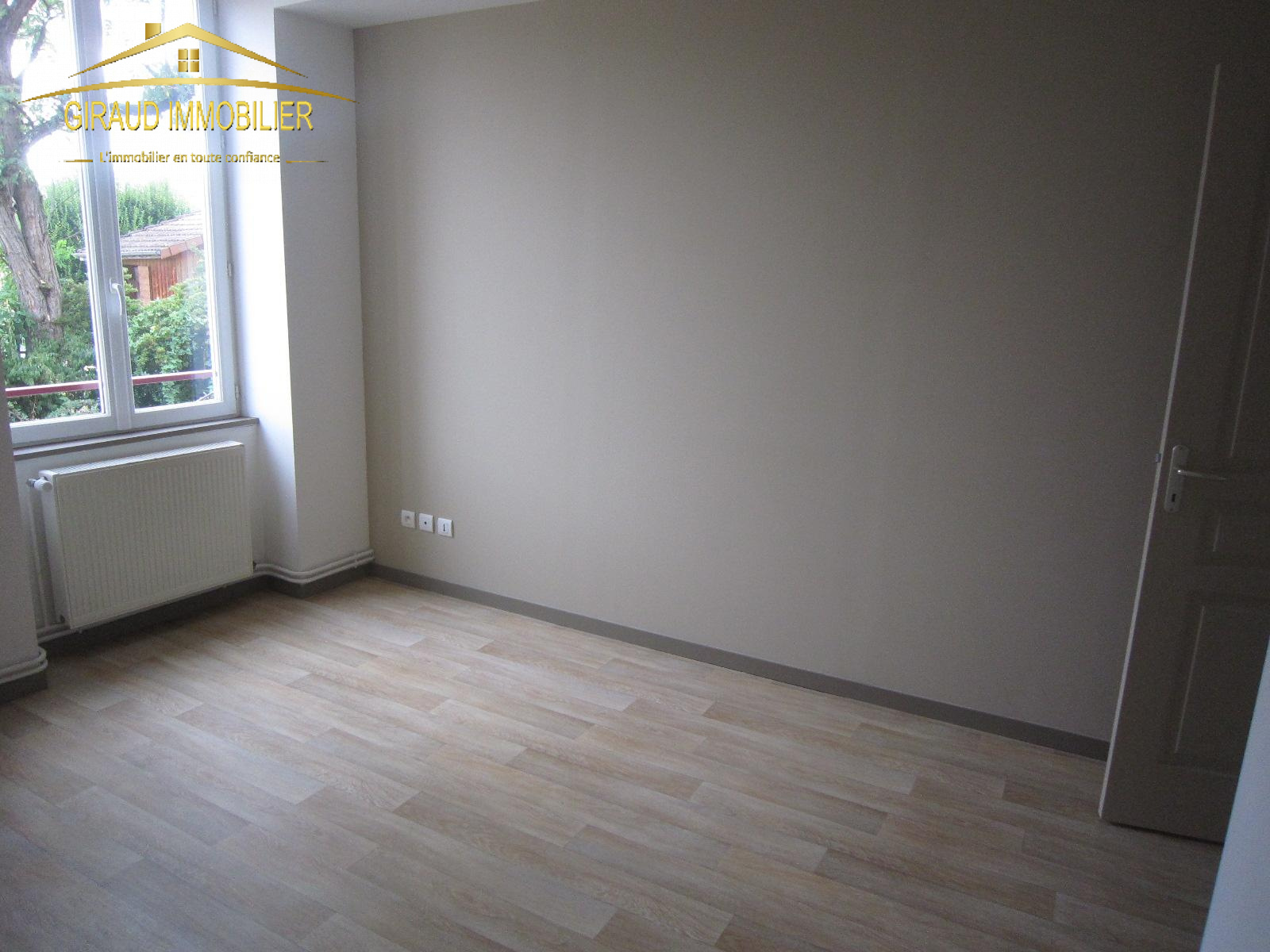 Image_, Appartement, Charlieu, ref :371T4