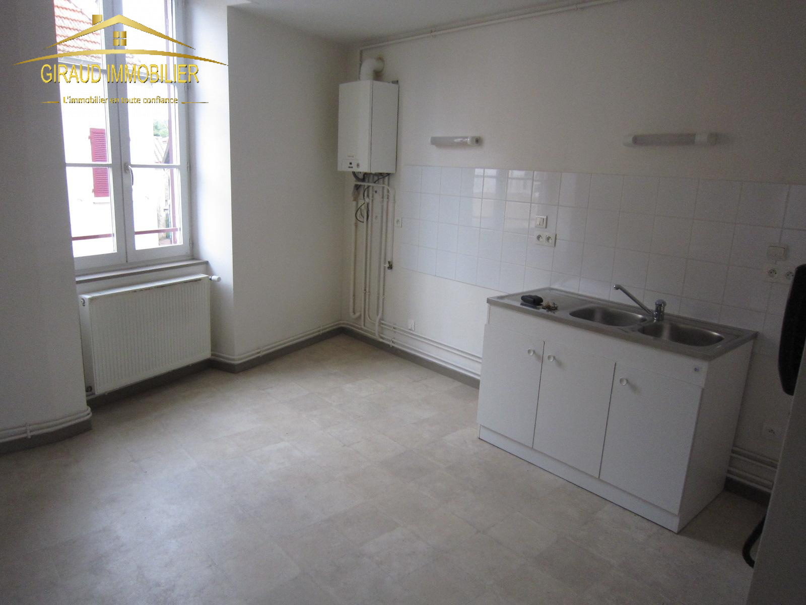 Image_, Appartement, Charlieu, ref :371T4