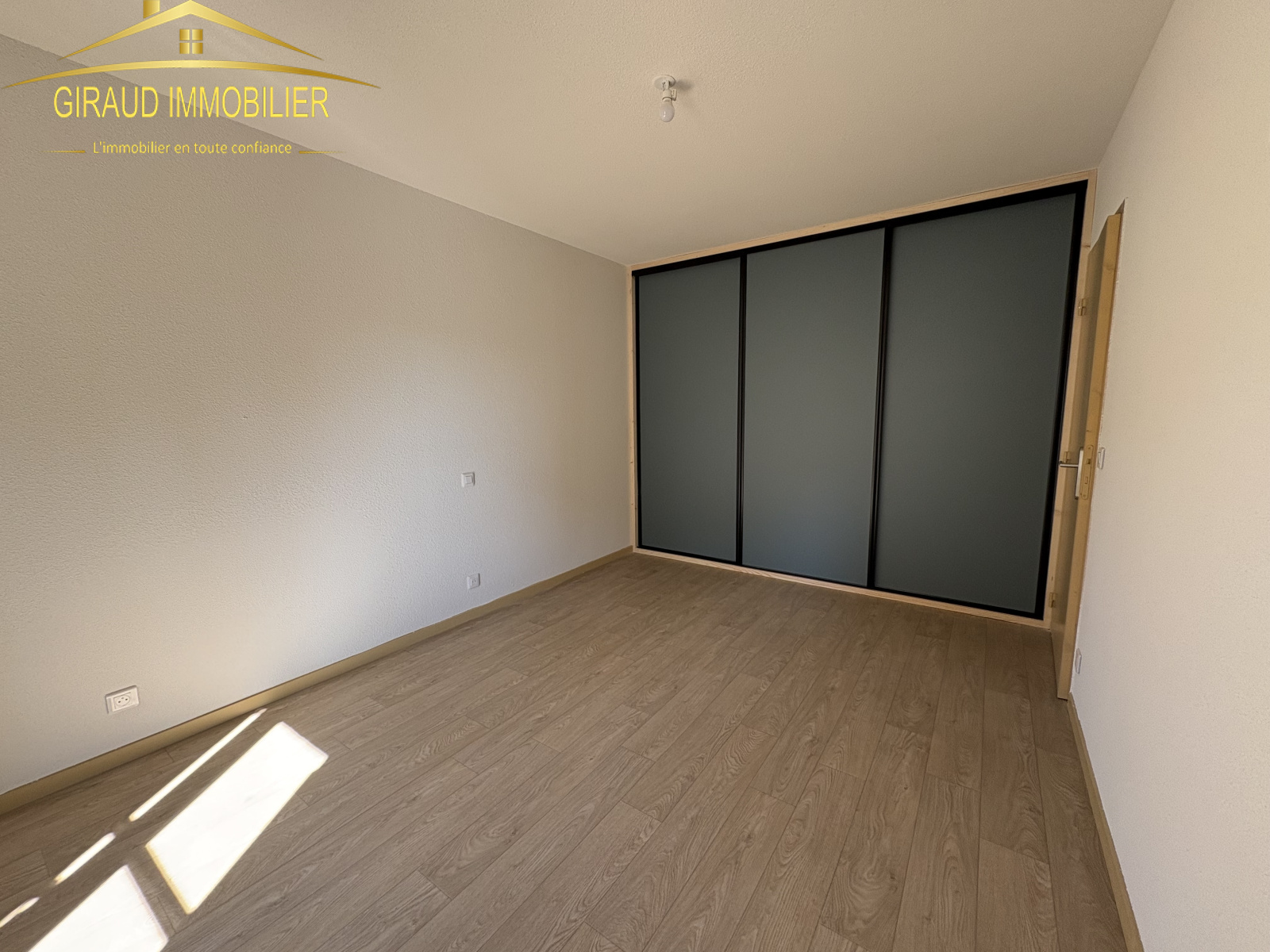 Image_2, Appartement, Charlieu, ref :577-2D0