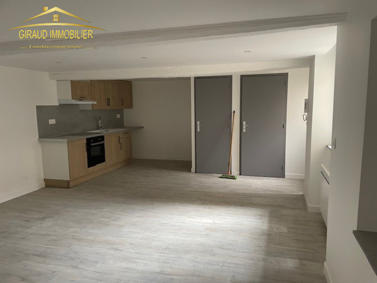 Image_1, Appartement, Charlieu, ref :414-1