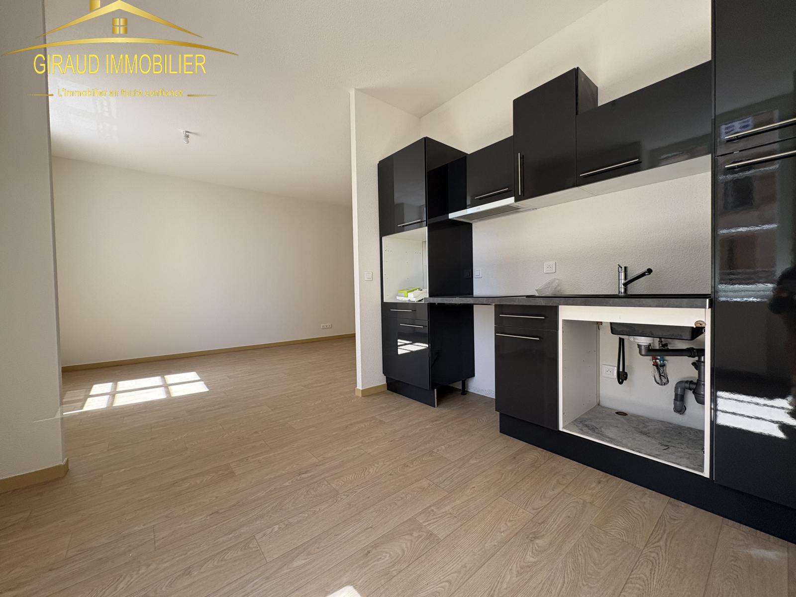 Image_5, Appartement, Charlieu, ref :577-1D0