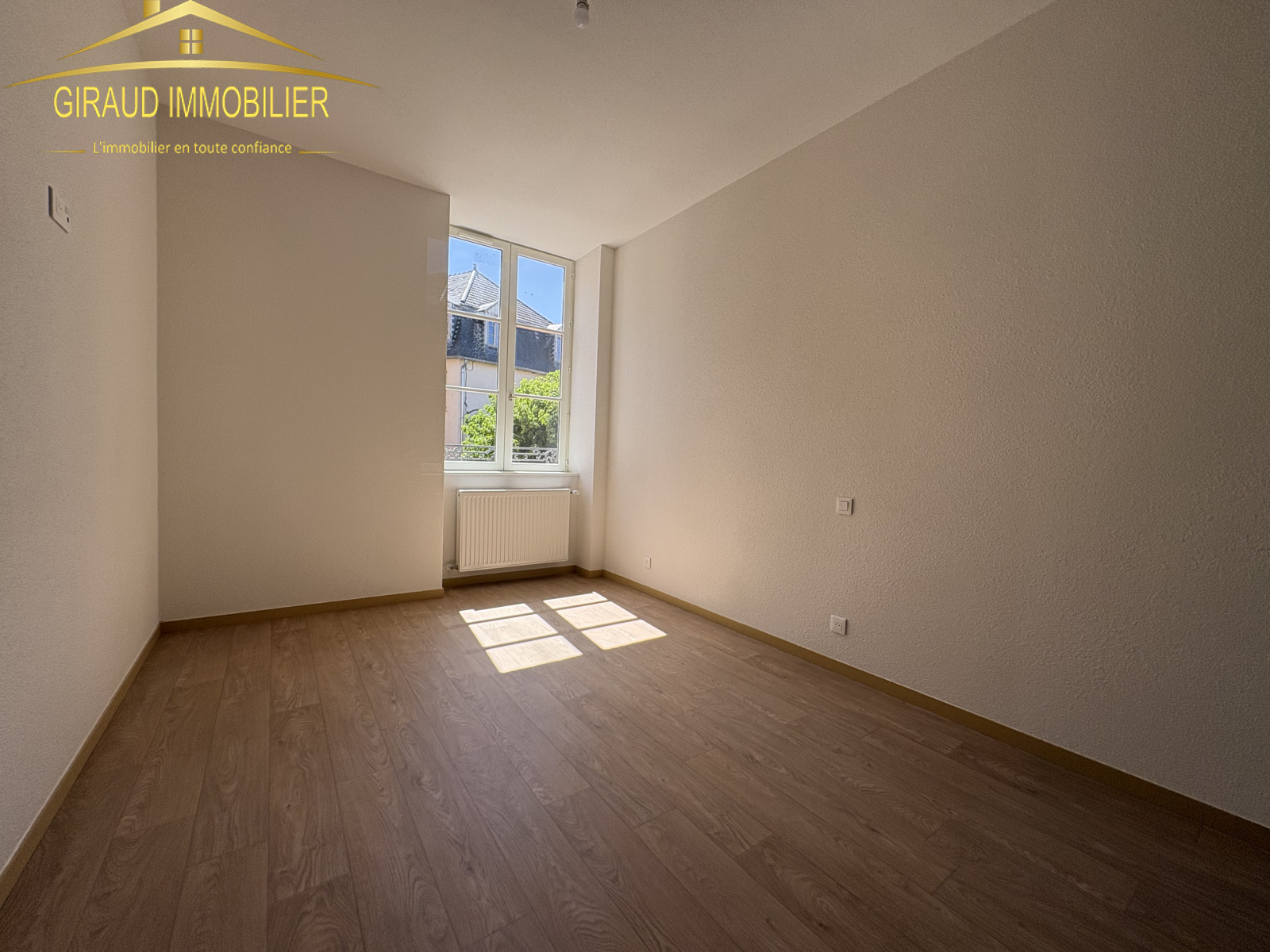 Image_3, Appartement, Charlieu, ref :577-1D0