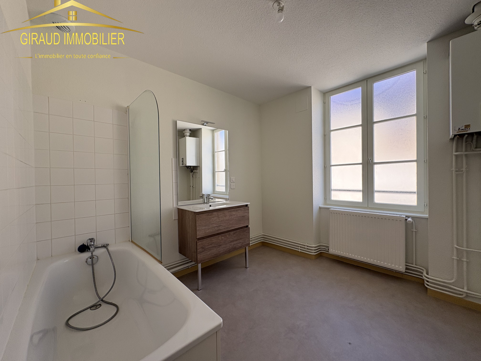 Image_7, Appartement, Charlieu, ref :577-2D1