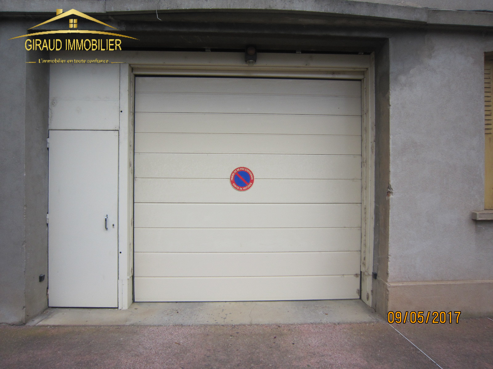 Image_1, Garage, Charlieu, ref :LGA10001053
